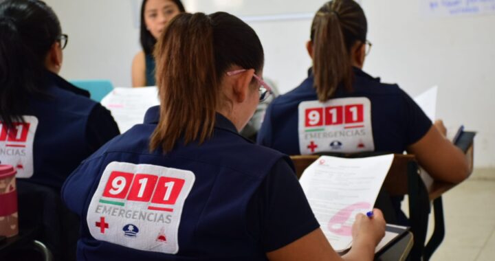Capacitan a operadoras del 911 en atención a mujeres que enfrentan situaciones de violencia