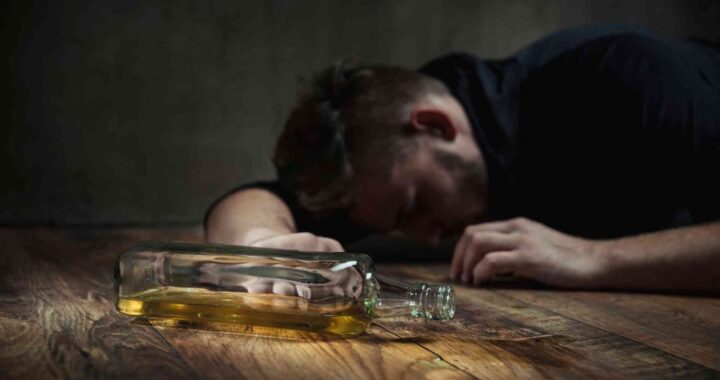 Exhortan a tomar precauciones y evitar consumir alcohol adulterado