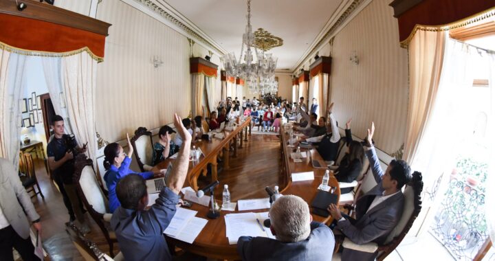 Aprueban segundo informe de gobierno de la administración capitalina