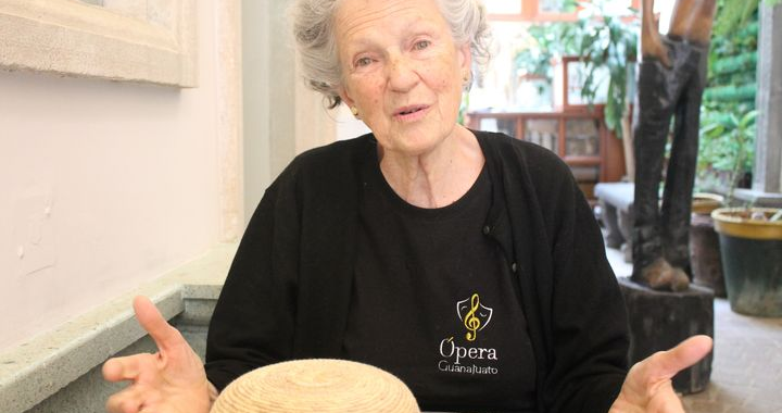 KATE BURT, EXISTENCIA ANCLADA A GUANAJUATO