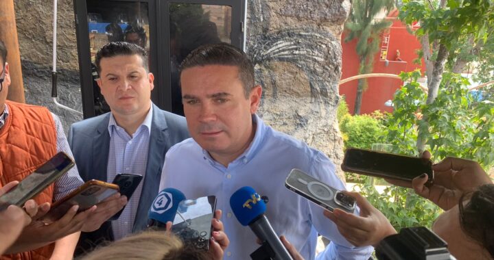 Invitan a Alejandro Navarro a participar por cargos públicos en las elecciones 2024