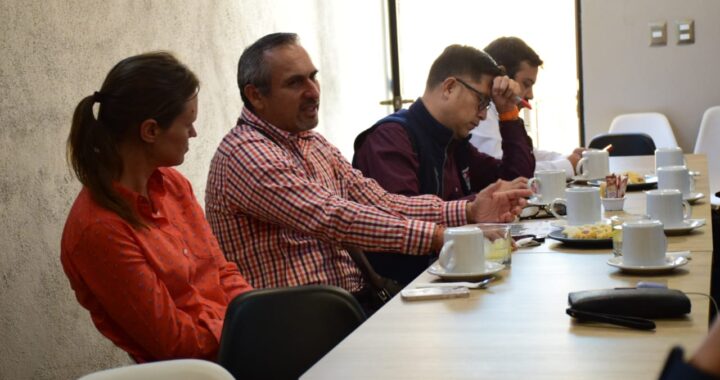 Atiende Seguridad Ciudadana a vecinos y comerciantes del Paseo de la Presa