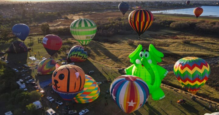 Comienza Festival del Globo en León con más de 200 globos aerostáticos
