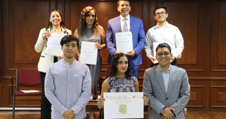 Estudiantes UG forman parte del Encuentro Jurídico Universitario del Poder Judicial de la Federación 