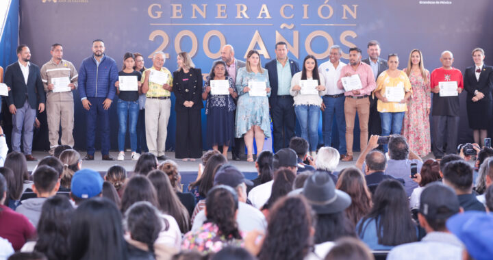 Atiende INAEBA a 293 mil personas analfabetas