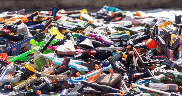 Destruyen 33 mil juguetes bélicos como medida de prevención de la violencia