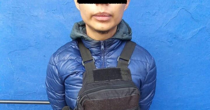 Detiene Policía capitalina a dos presuntos asaltantes