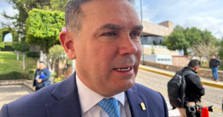 Cortes en el servicio de agua potable en la zona sur, se deben a fallas de la CFE