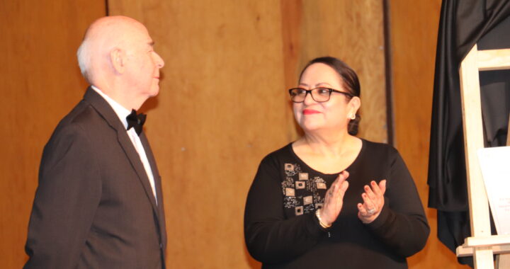 Homenajea UG al Mtro. Jorge Federico Osorio Puente  