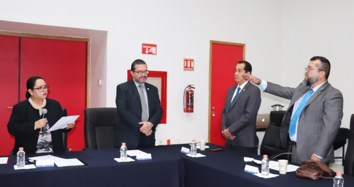 Designa Campus Guanajuato UG nuevo Director del Departamento de Química