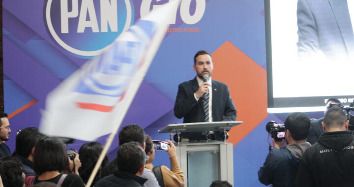 Se registra Alan Sahir Márquez como candidato a diputado federal por el PAN