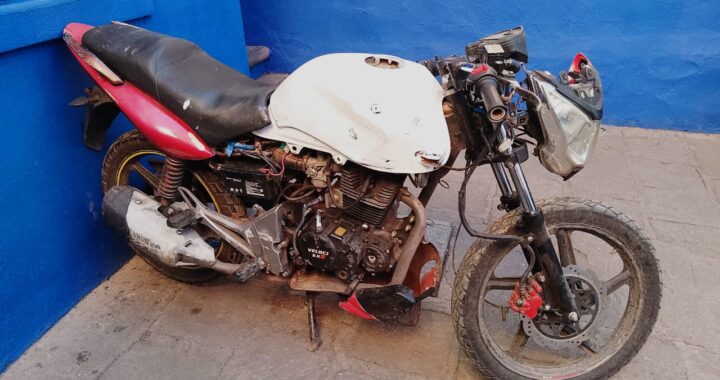 Detienen a dos sujetos con motos que tenían reporte de robo