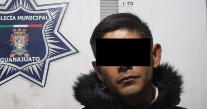 Detienen a presunto implicado en robos contra locales de mercados públicos