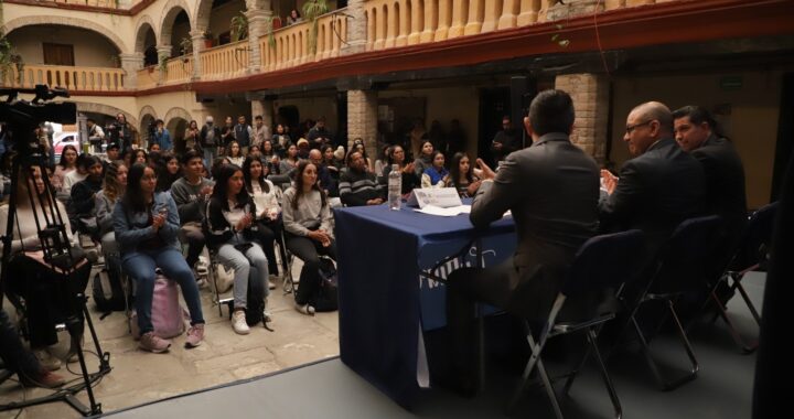 Presentan agenda cultural UG, pretenden realizar más de 3 mil actividades