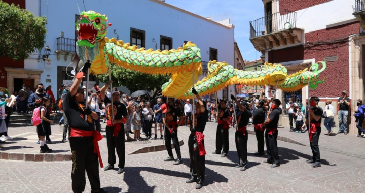 Vuelve concurso  de disfraces Feliz Año Nuevo Chino, Año del Dragón