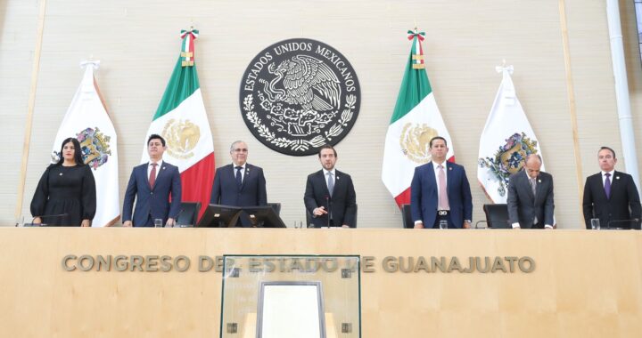 Conmemoran los 3 poderes del estado, la suma de Guanajuato al federalismo mexicano