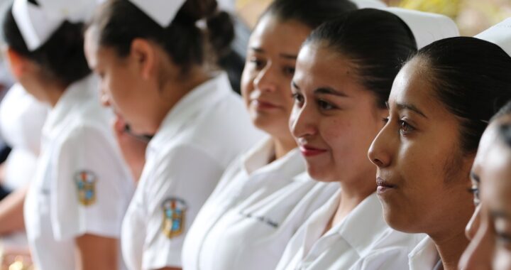 Destaca en UG Departamento de Enfermería y Obstetricia del Campus Guanajuato, obtuvo Premio Estatal a la Investigación