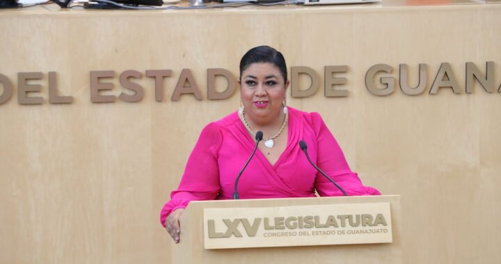 Presentan ante el Pleno del Congreso la creación de la Unidad de Consultas