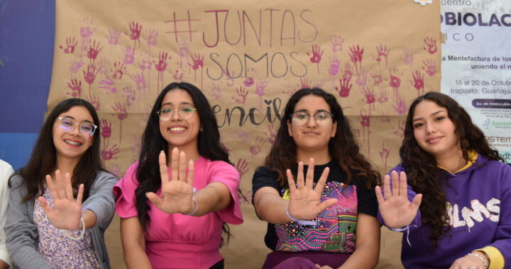 “Juntas somos invencibles” UG afirma grupo universitario BEE SAIA en el arranque de actividades por el Día de la Mujer
