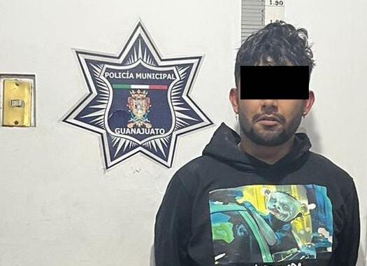 Detienen a presuntos implicados en robo a tiendas de conveniencia