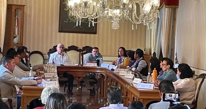 Se disculpa alcalde Alejandro Navarro con las regidoras y la administración