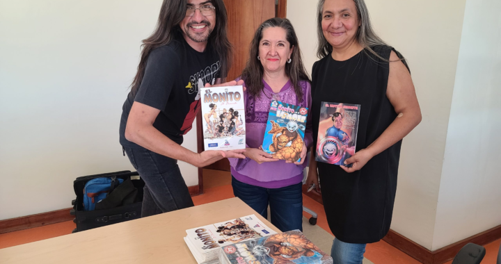 Recibe la BCEG donación de cómics de Rubén Armenta
