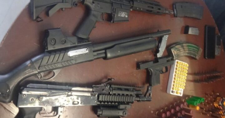 Arsenal en León: capturan a pareja que hacía  disparos en Portones del Moral