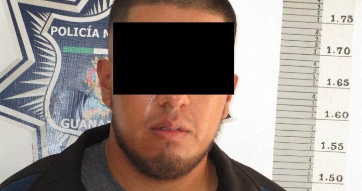 Detienen a joven por videograbar a dos mujeres en el baño de una gasolinera