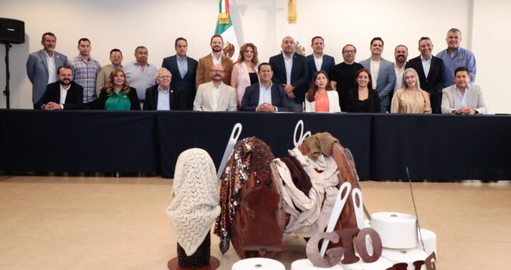 Se compromete Diego Sinhue con la industria de la curtiduría