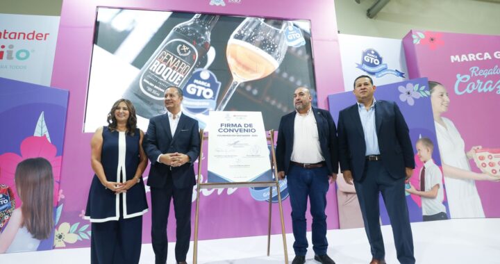 Firman convenio para el desarrollo de productos financieros