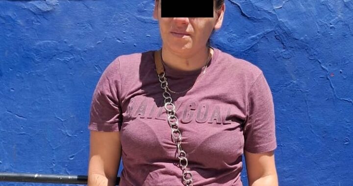 Detienen a pareja por presunto robo de joyería en la Ex Estación