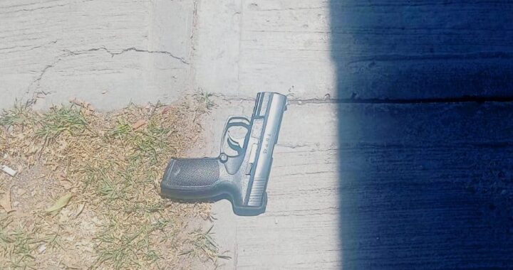 Recupera Seguridad Ciudadana una moto con reporte de robo y asegura una pistola de balines