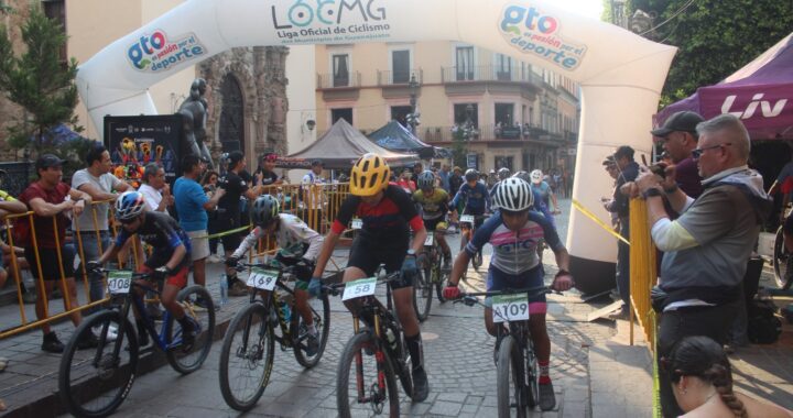 VUELAN EN LAS CALLES DE GUANAJUATO EN NACIONAL CICLISTA