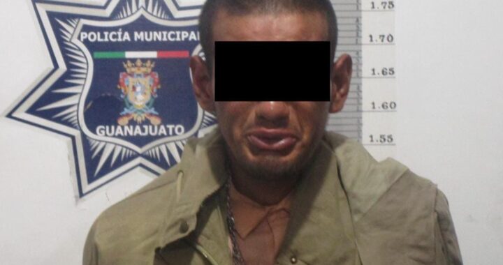 Detienen a joven con 15 dosis de presunta droga cristal en El Edén