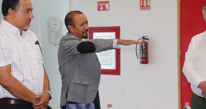 Designa Rector del Campus Guanajuato UG al nuevo Director del Departamento de Matemáticas