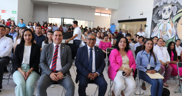 Consiguen estudiantes UG vinculación laboral en la 10ª Jornada Universitaria de Desarrollo Profesional