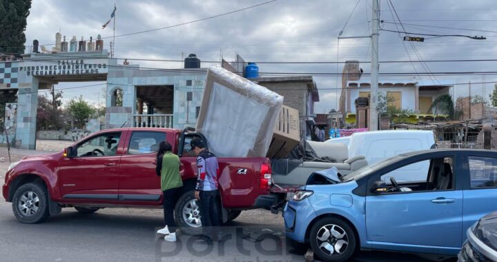 Choque por alcance deja un hombre herido