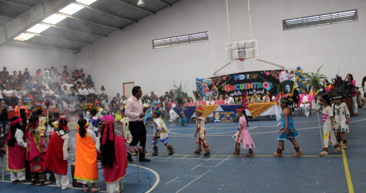 Con orgullo niñas y niños celebran los 200 años de Grandeza de Guanajuato