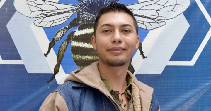 Estudiante de Veterinaria UG colabora en proyectos de extensionismo rural en Bogotá