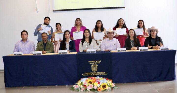 Festeja CINUG al primer egresado de Ing. en Energías Renovables y a la 3.ª generación de Ingeniería en Agronomía
