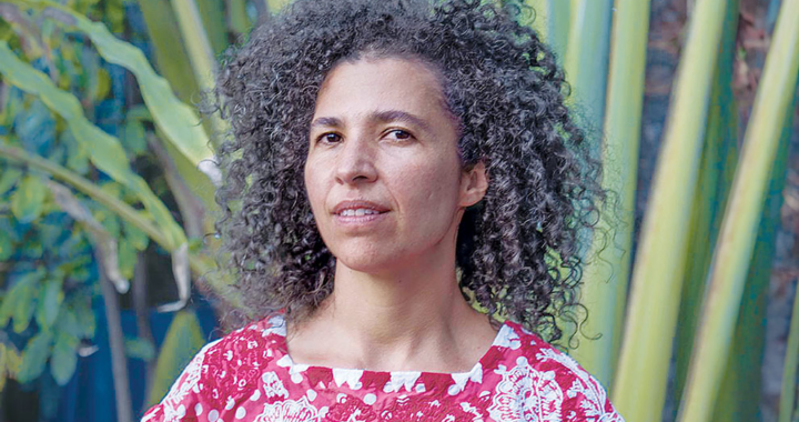 Gana Daniela Arroio premio de teatro para infancias y adolescencias*