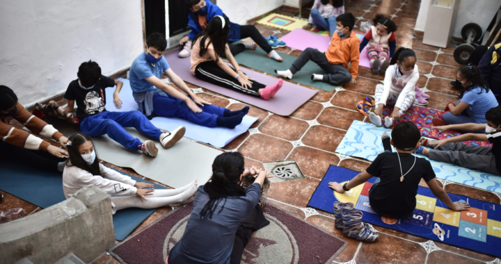 Artes plásticas, yoga y escritura creativa en el Curso de Verano “Re creando La Manchita MIQ”