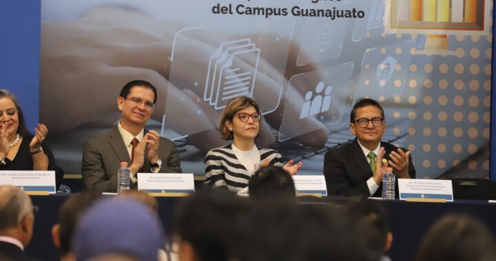 Celebra UG el 25 aniversario de las licenciaturas en Administración y Sistemas de Información