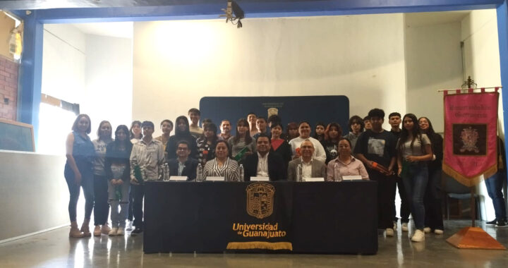 ENMS de Silao da la bienvenida a estudiantes del Programa de Equidad Urbana UG