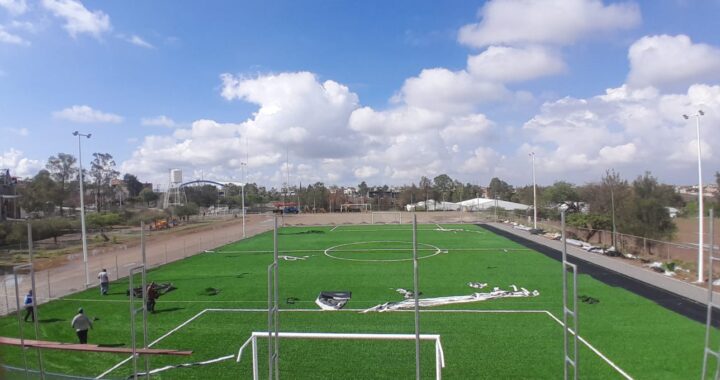 Pide COMUDEG a los vecinos del Cerro del Cuarto, vigilar la nueva cancha deportiva