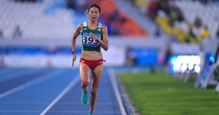 LA GACELA CAMBIA LA PISTA POR LAS RUTAS