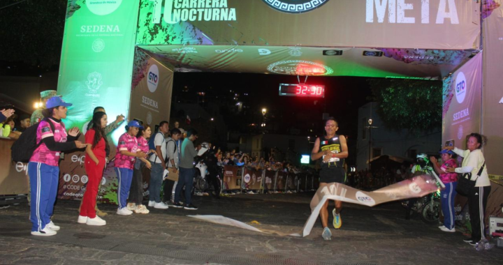 SE CONVIERTE RUBÉN CHÁVEZ EN TRICAMPEÓN DE LA CARRERA ATLÉTICA “LA GRAN FUERZA DE MÉXICO”