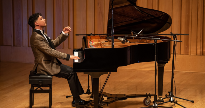 El Forum Cultural Guanajuato presenta al pianista guanajuatense Luis Herman, interpretando obras de Beethoven y Chopin