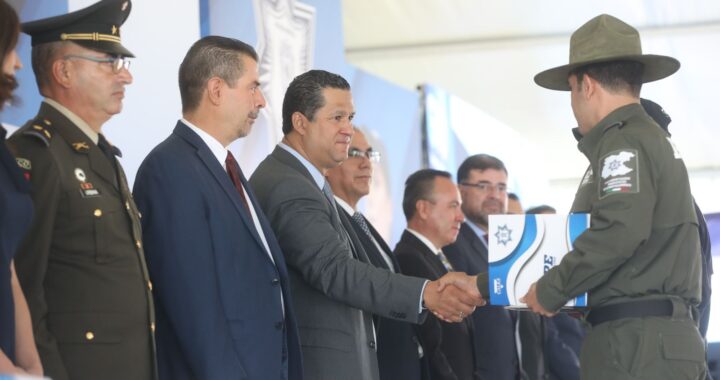 En reconocimiento a las FSPEs, gobernador ratifica su decisión de tener a Cabeza de Vaca en la SSPE