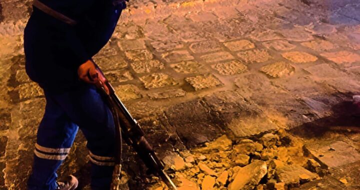 Habrá cierre vial en la avenida Juárez por trabajos de bacheo